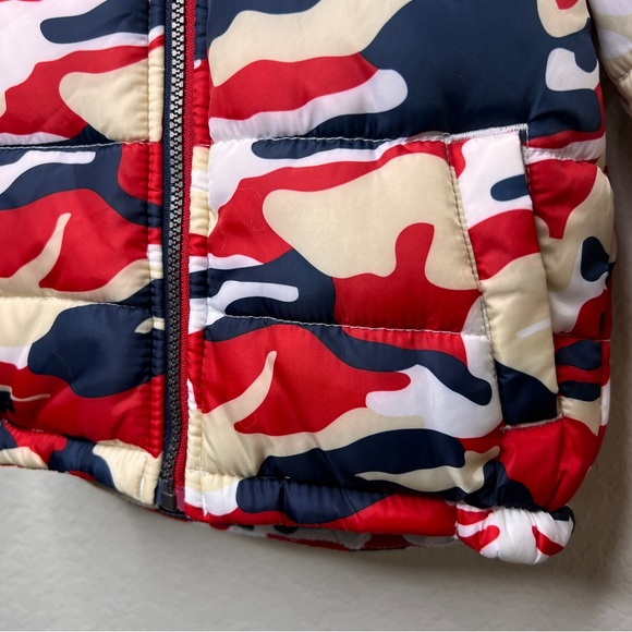 Tommy Hilfiger Toddler Camo Puffer Jacket Polyester 24M Red Blue Tan White - Picture 2 of 9
